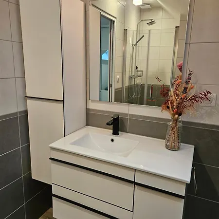 Les Bulles De Bonheur - Au Cœur Du Vignoble Champenois Appartement *