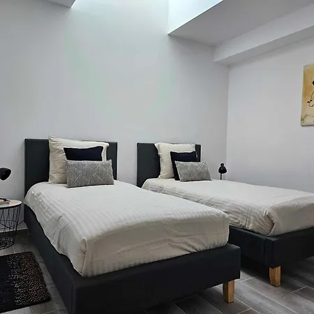 Les Bulles De Bonheur - Au Cœur Du Vignoble Champenois